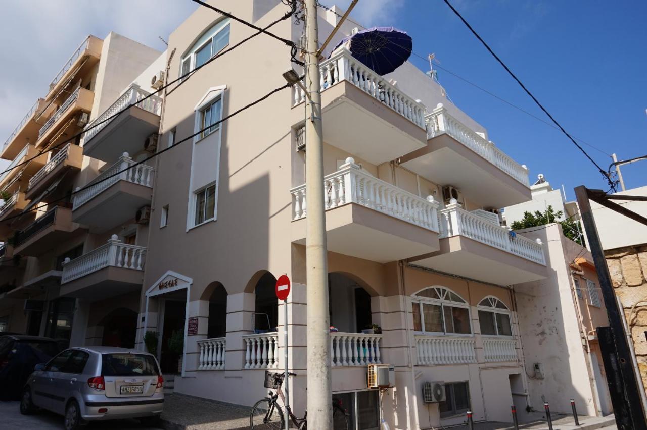Thiseas Apartment *